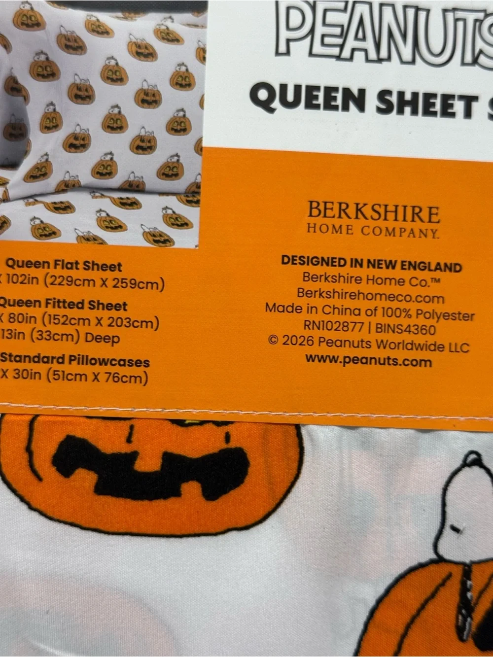 Peanuts White and Orange Pumpkin Snoopy Queen Sheet Set